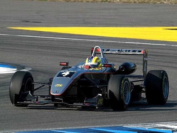 Formula Three Euroseries: Esteban Guerrieri Manor Motorsport
