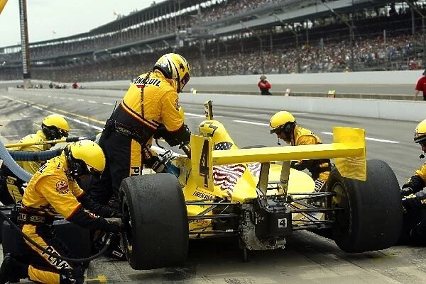 Indy Racing League: Fifteenth placed Sam Hornish Jr. Panther Racing Dallara Chevrolet makes a pitstop