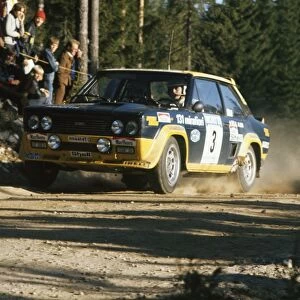 1976 World Rally Championship: Markku Alen / Ilkka Kivimaki, 1st position