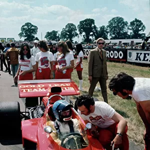 Silverstone, England. 15-17th July 1971. Dave Charlton, Lotus 72D Ford, on the grid. Ref: 71GB34. World Copyright: LAT Photographic
