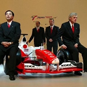 Toyota Racing TF104 Launch: Keizo Takahashi Toyota Technical Co-Ordinator, Gustav Brunner Chief Designer, Mike Gascoyne Technical Director