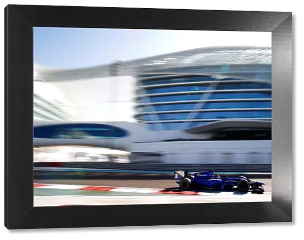W2Q9973. 2014 GP2 Test 3.. Yas Marina Circuit, Abu Dhabi, United Arab Emirates.
