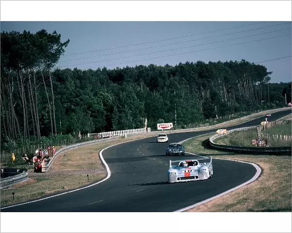 Le Mans 24 Hours: Vern Schuppan  /  Jean-Pierre Jaussaud Gulf Research Racing Gulf GR8 Ford finished in 3rd place