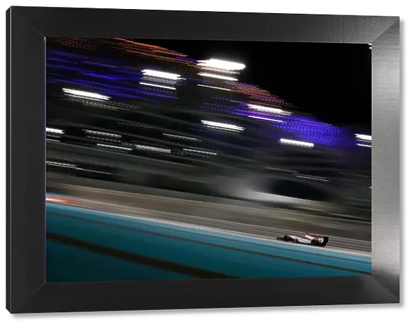 W2Q0922. 2014 GP2 Test 3.. Yas Marina Circuit, Abu Dhabi, United Arab Emirates.