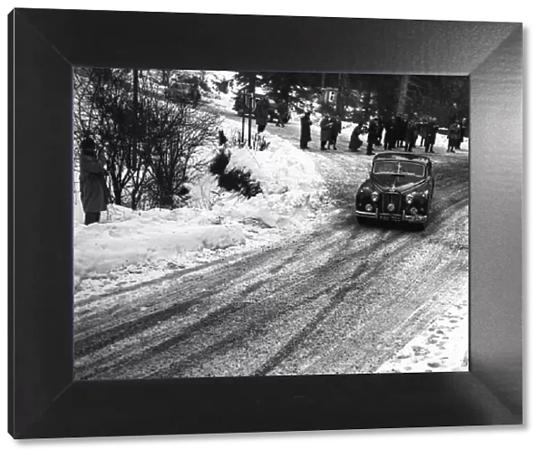 C45420. 1956 Monte Carlo Rally.. Ronnie Adams, Frank Biggar
