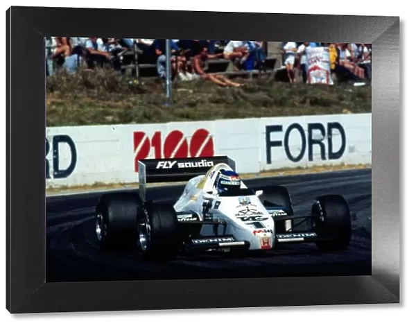 1983 South African GP. 82 World Champion Keke Rosberg drives the brand new Williams