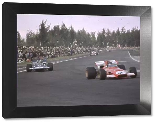 Jacky Ickx heads Jackie Stewart, Regazzoni Mexican Grand Prix