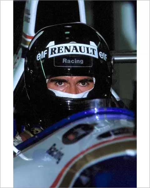 Formula One World Championship: Damon Hill Williams Renault FW16 feels the heat whilst preparing to qualify