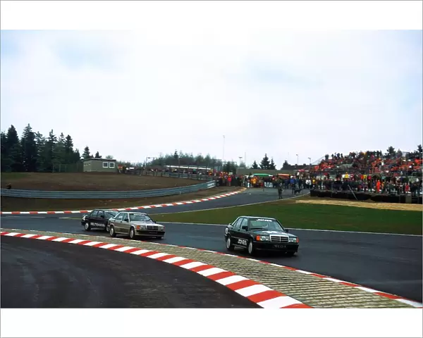 Mercedes-Benz 190E 2. 3-16 Cup: Alan Jones leads eventual winner Ayrton Senna and Carlos Reutemann