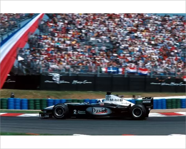 Formula One World Championship: Winner David Coulthard Mclaren MP4-15