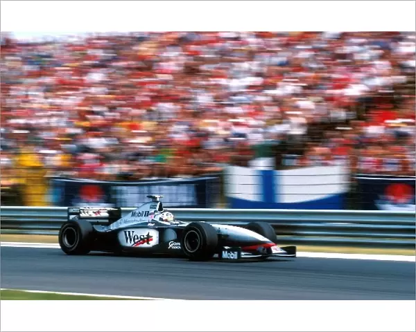 Formula One World Championship: David Coulthard, McLaren MP4-13, 2nd place