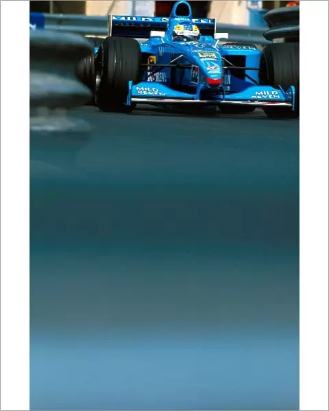 Formula One World Championship: Giancarlo Fisichella Benetton Playlife B200, 3rd place