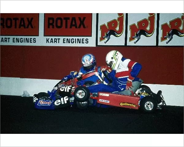 ELF Karting Masters 2000: Stephane Sarrazin and Stephano Modena come together