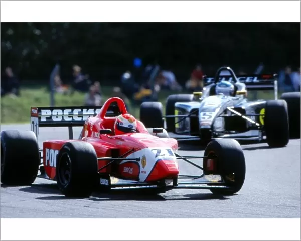 Italian F3000 Championship: Warren Hughes 2nd place