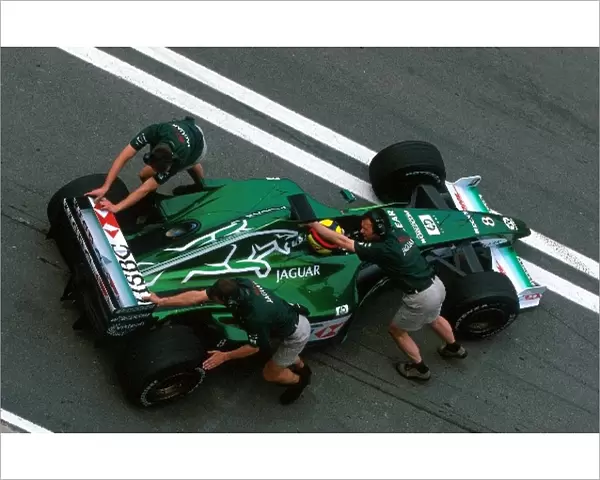 Formula One World Championship: Test driver Luciano Burti Jaguar Cosworth R1 performs development work