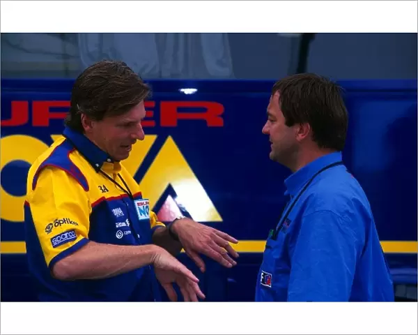 Formula 3000 Championship: David Sears Super Nova Racing Team Boss talks with Dominic Dellestre, Apomatox Team Boss