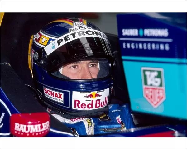 Formula One World Championship: Heinz-Harald Frentzen Sauber Cosworth C15 watches qualifying unfold on his monitor