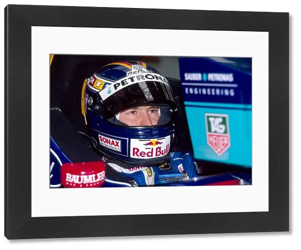 Formula One World Championship: Heinz-Harald Frentzen Sauber Cosworth C15 watches qualifying unfold on his monitor