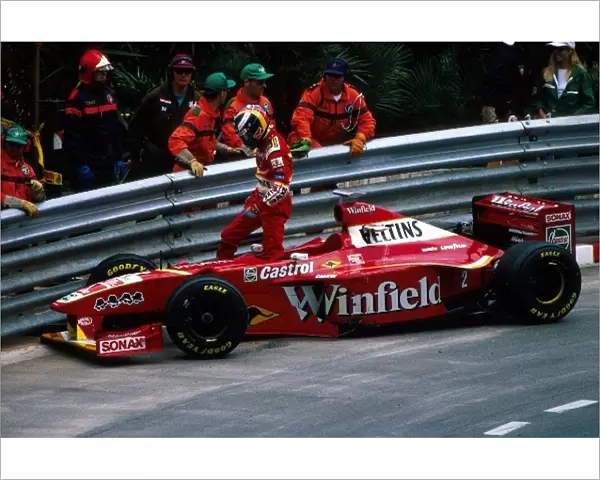 Formula One World Championship: Heinz-Harald Frentzen Williams FW20 retired after colliding with Ferraris Eddie Irvine