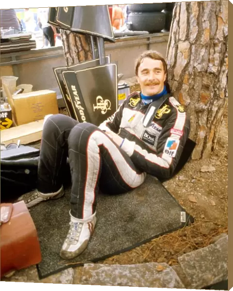 Formula One World Championship: Nigel Mansell relaxing before the race