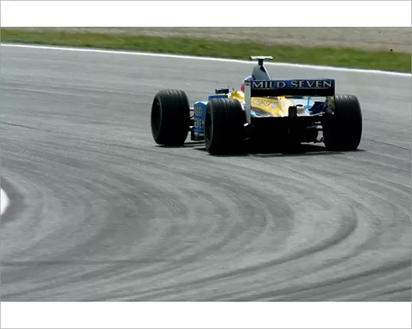 Formula One Testing: Jenson Button Renault R202