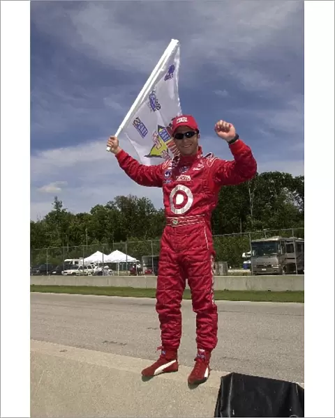 Bruno Junqueira won the pole easily from da Matta, despite spinning on his last hot lap at the Motorola 220 at Road America. Road America, Elkhart Lake, Wi. 17