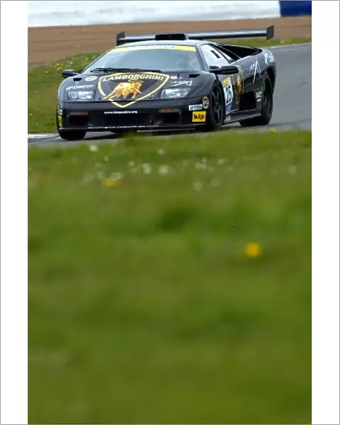 Lamborghini GTR Supertrophy: The Lamborghini of Tiff Needell and Mark Hales who were the winners of race 2