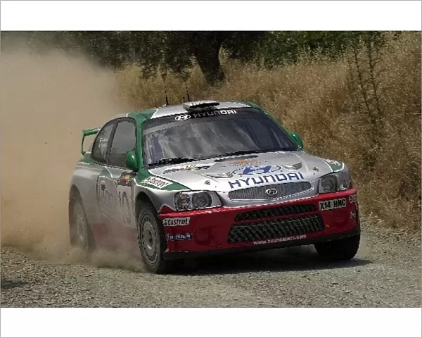 2001 World Rally Championship: Alister McRae on the shakedown stage