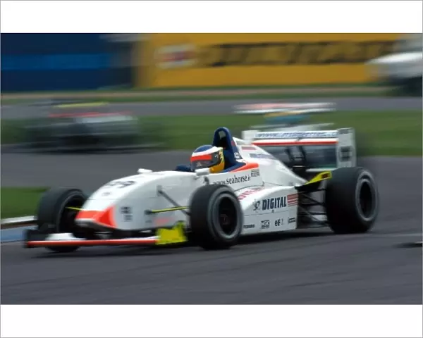 Formula Renault Winter Series: Michael Devaney finished sixteenth in the first race