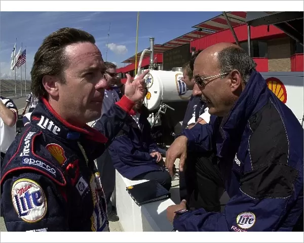 Team owner Bobby Rahal (USA) and driver Jimmy Vasser (USA), talk over their options after qualifying only seventeenth for the