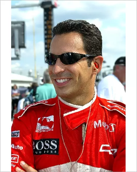 Indy Racing League: Helio Castro Neves Team Penske prepares to qualify for the Gateway Indy 250