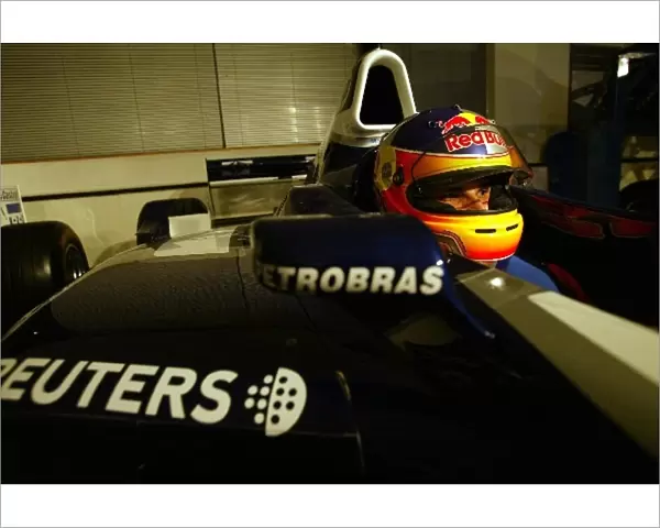 Liuzzi WIlliams Seat Fitting: Sutton Motorsport Images supported driver Vitantonio Liuzzi tries a Williams BMW FW24 for size ahead of his test