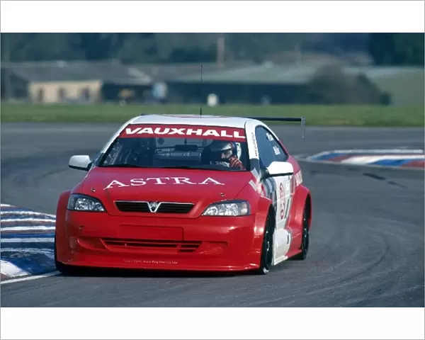 Touring Car Testing: Yvan Muller - Vauxhall Astra Coupe
