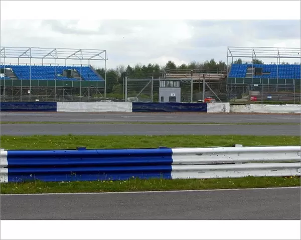 Super Racing Weekend: The new Photographers tower at Copse and abrasive tarmac replacing the previous gravel trap