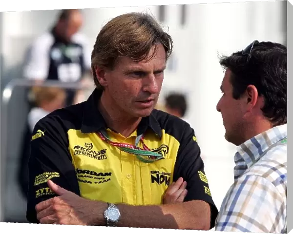 Formula One World Championship: David Sears Super Nova team owner talks with Mark Blundell