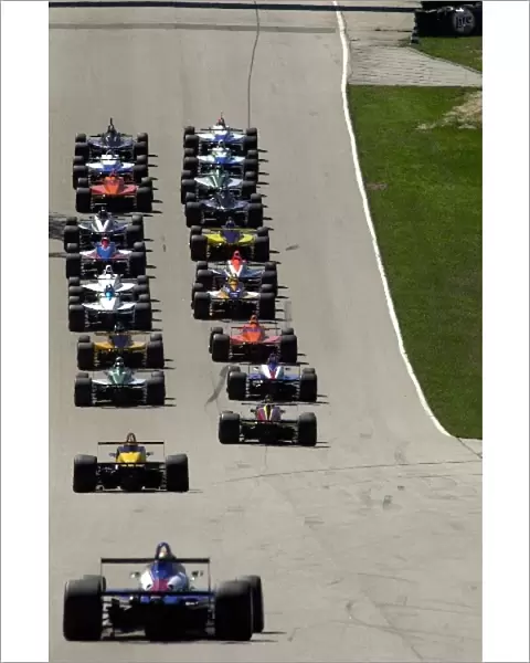 The field prepares to take the green flag: Toyota Atlantic Championship, Road America, Elkhart Lake, Wisconsin, 18 August 2002