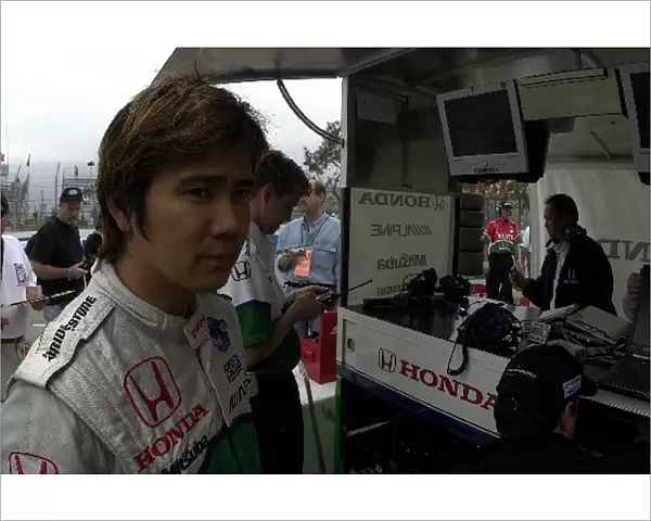 Shinji Nakano (JPN), wonders what went wrong after being only eighteenth fastest in qualifying for the Toyota Grand Prix of Long Beach. Long Beach, Ca. 15 April, 2002