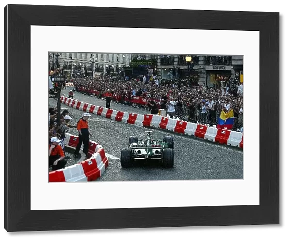 F1 Regent Street Parade: Martin Brundle Jaguar Cosworth R5