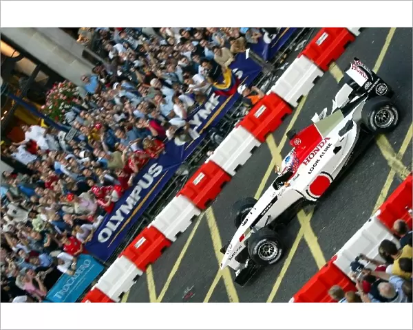F1 Regent Street Parade: Jenson Button BAR Honda 006