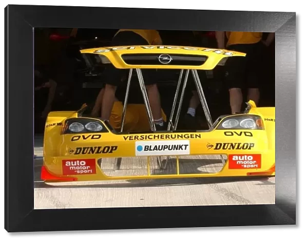Hoot and front bumper of the car of Joachim Winkelhock (GER), OPC Euroteam