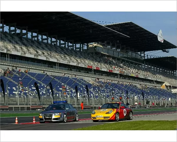 A1 Grand Prix: Medical car and safety car at the end of the pitlane