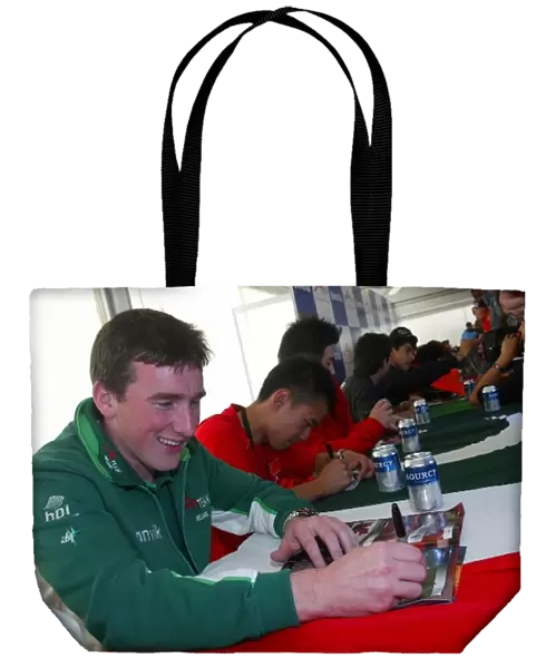 A1GP: John O Hara A1 Team Ireland at the autograph session