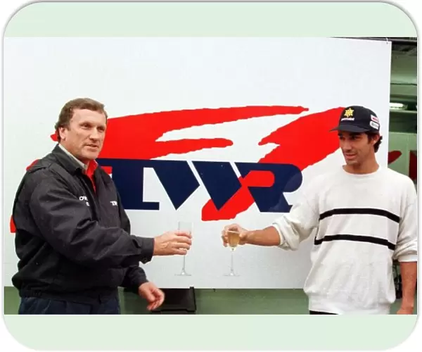 PEDRO DINIZ SIGNS FOR TWR