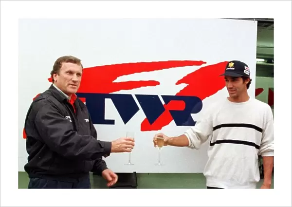PEDRO DINIZ SIGNS FOR TWR