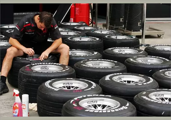 Formula One World Championship: Honda tyre marking