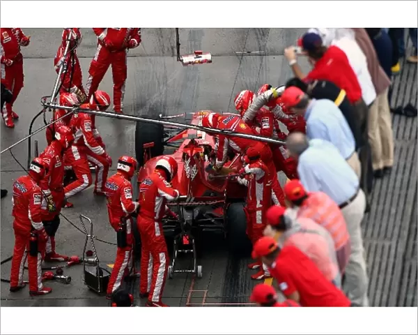 Formula One World Championship: Pitstop for Felipe Massa Ferrari F2007