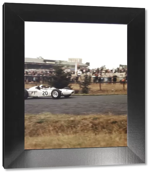 1964 German Grand Prix. Nurburgring, Germany. 31 / 7-2 / 8 1964. Ronnie Bucknum (Honda RA271). Ref-1385. World Copyright - LAT Photographic