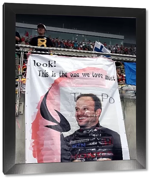 Formula One World Championship: Fans and banners