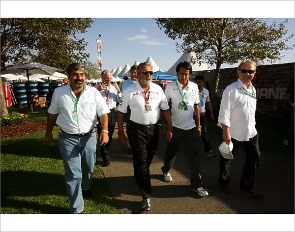 Formula One World Championship: Vicki Chandhok, Dr. Vijay Mallya Force India F1 Team Owner, Vikram Malhotra Kingfisher and Jan Mol