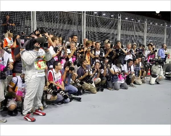 Formula One World Championship: Photographers in the pitlane